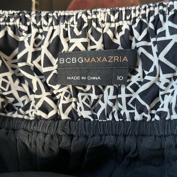 BCBGMaxAzria Black and White Geometric Dress - Picture 5 of 7